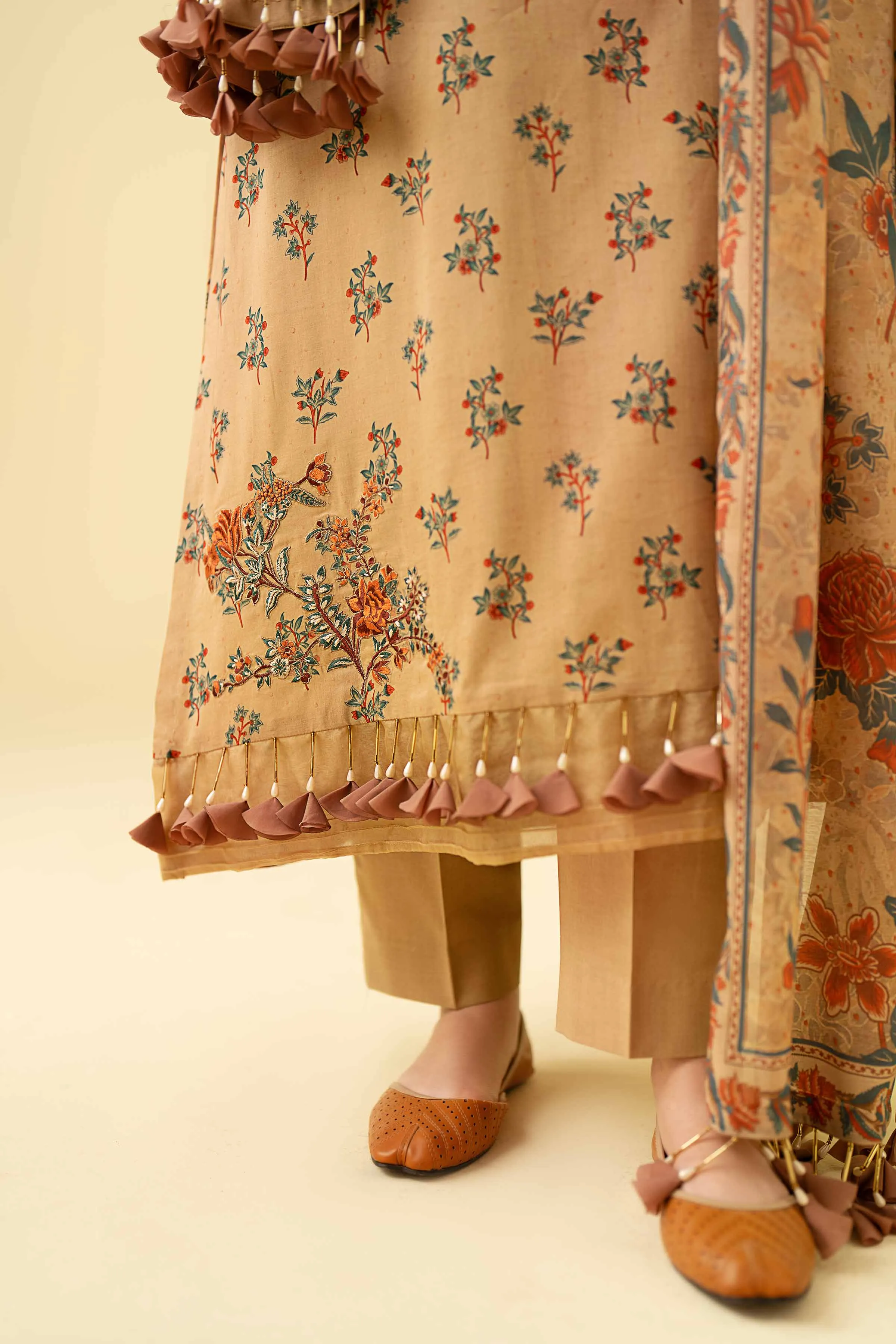 Nishat Linen Spring/Summer Lawn – 2 Piece - Printed Embroidered Suit - 42401574