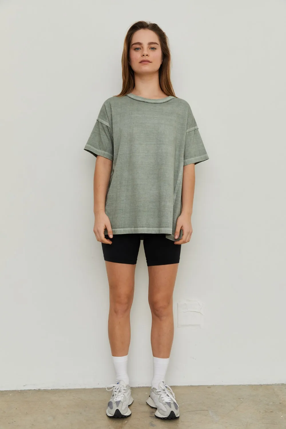 THE BLANK LAB Exposed Seam Short Sleeve T-Shirt